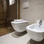 Apartament Miku Apartment-luxurious 2bd Private Parking