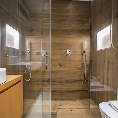 Miku Apartment-luxurious 2bd Private Parking *