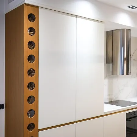 Miku Apartment-luxurious 2bd Private Parking Apartment Tirana