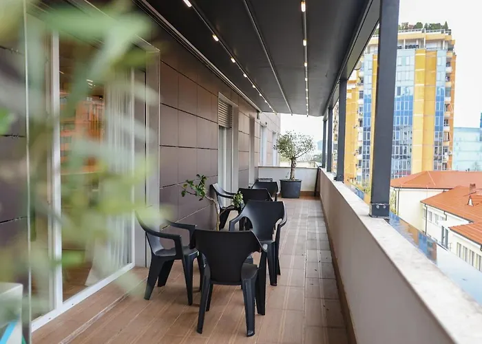 Miku Apartment-luxurious 2bd Private Parking * Tirana