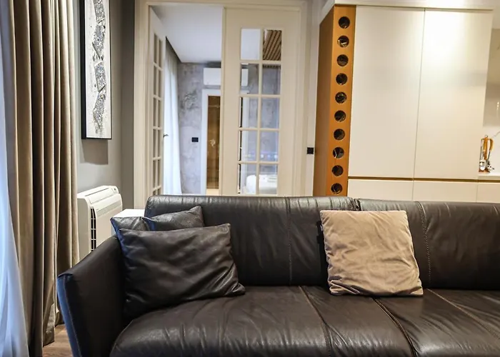 Apartment Miku Apartment-luxurious 2bd Private Parking Tirana