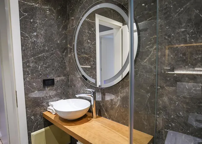 Apartment Miku Apartment-luxurious 2bd Private Parking Tirana