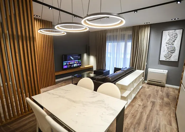 Miku Apartment-luxurious 2bd Private Parking *