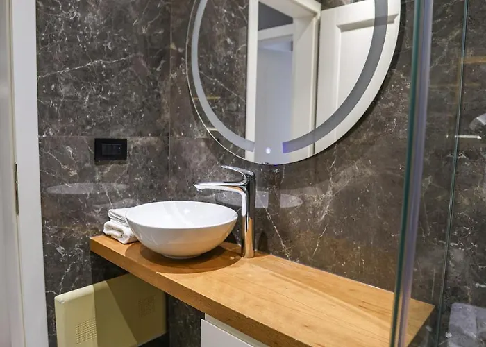 Apartment Miku Apartment-luxurious 2bd Private Parking