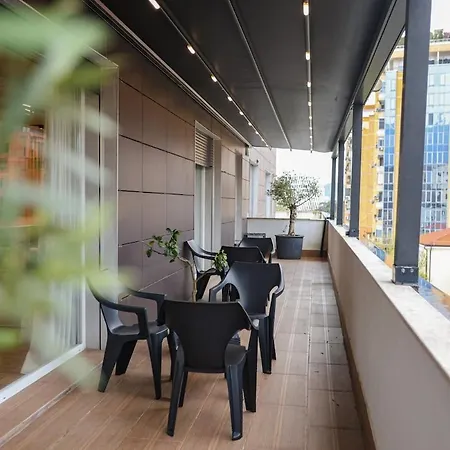 Miku Apartment-luxurious 2bd Private Parking * Tirana