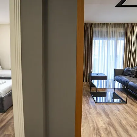 Apartment Miku Apartment-luxurious 2bd Private Parking Tirana