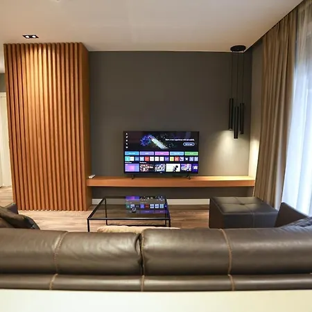 Apartment Miku Apartment-luxurious 2bd Private Parking